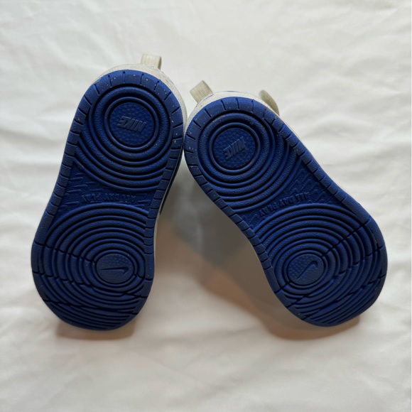 Nike Court Borough Mid 2 Boys Size 10.5 White & Blue Shoes Sneakers CD7784-113 - Picture 3 of 7